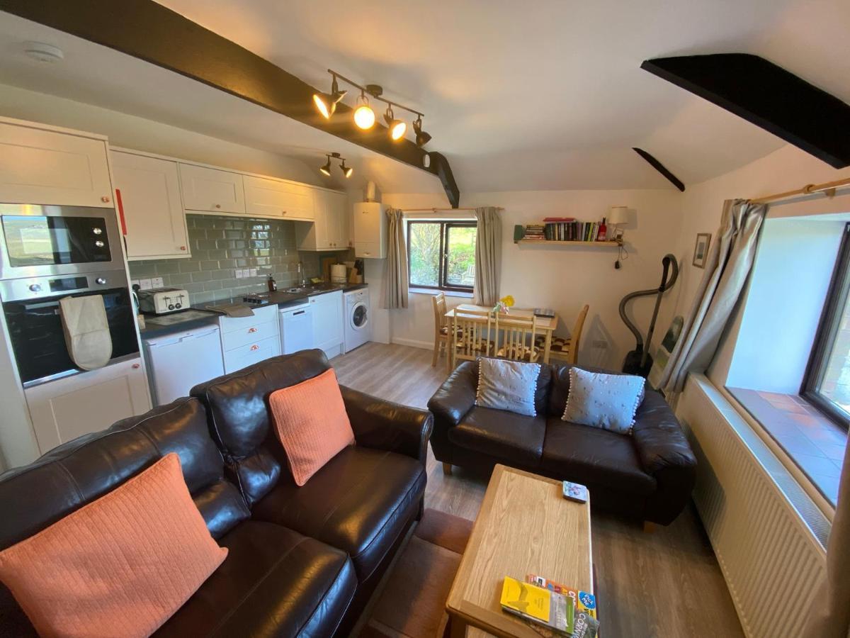 Polrunny Farm Elderberry Cottage With Sea View Boscastle Exterior photo